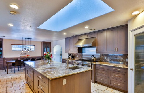 Agua Dulce House | Amazing Escape close to LA with Pool and Game Room