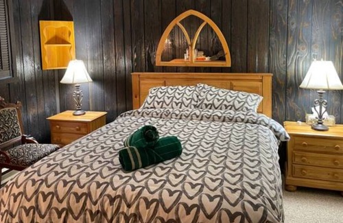 Oro-Medonte Cottage | Amazing Getaway Cottage in Horseshoe Valley