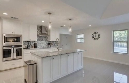 Grand Prairie House | Amazing Haven Home with PRIVATE POOL