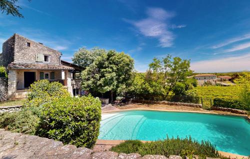 Bidon House | Amazing Home In Bidon With Kitchen