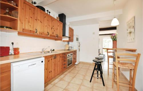 Ceret House | Amazing Home In Ceret With Wifi