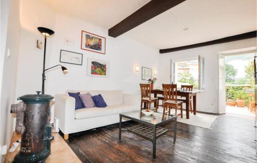 Ceret House | Amazing Home In Ceret With Wifi