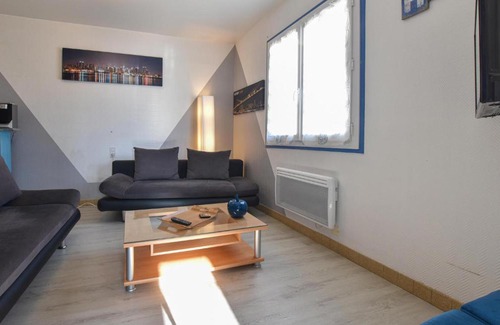 La Tranche-sur-Mer House | Amazing home in La Tranche-sur-Mer w/ 1 Bedrooms