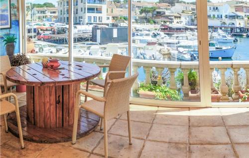 Sausset-les-Pins House | Amazing Home In Sausset-Les-Pins