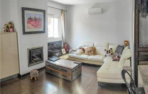 Sausset-les-Pins House | Amazing Home In Sausset-Les-Pins