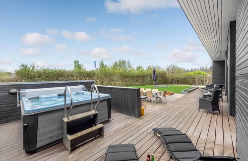 Bork Havn House | Amazing home in Hemmet with sauna