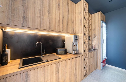 Komarna House | Amazing home in Komarna
