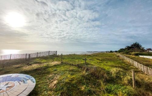 La Gueriniere House | Amazing Home In La Gueriniere With Wifi
