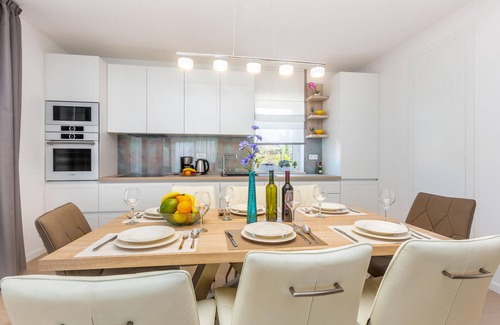 Milovcici House | Amazing home in Malinska with sauna