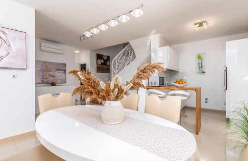 Martinscica House | Amazing home in Martinscica