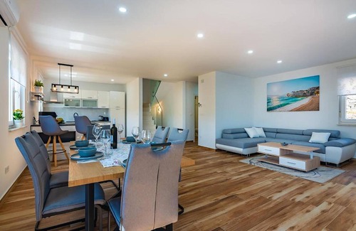 Mucici House | Amazing home in Matulji with WiFi