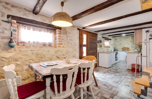 Bosiljevo House | Amazing home in Netretic