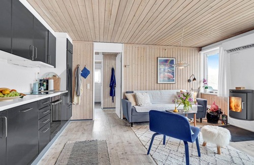 Pandrup House | Amazing home in Pandrup with kitchen