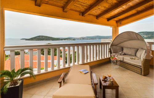 Razanj House | Amazing Home In Razanj