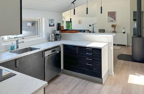 Kramnitse House | Amazing home in Rødby with sauna