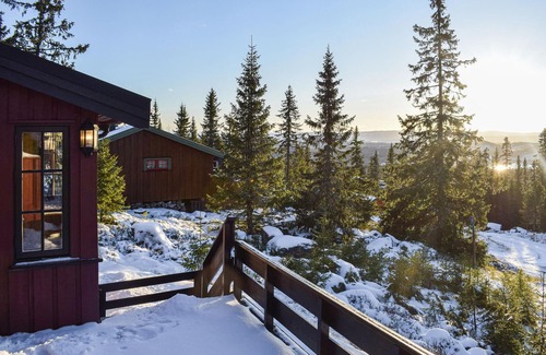 Sjusjoen House | Amazing home in Sjusjøen with sauna