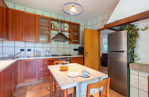 Umbertide House | Amazing home in Umbertide with kitchen