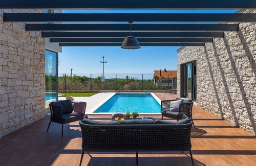 Visnjan House | Amazing home in Visnjan with sauna