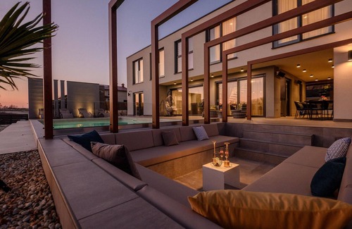 Vizinada House | Amazing home in Vizinada with sauna