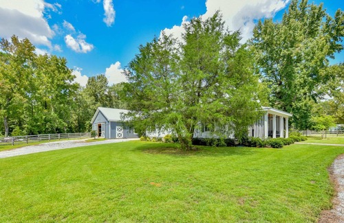Tuscaloosa House | Amazing horse farm/venue right outside of Ttown!