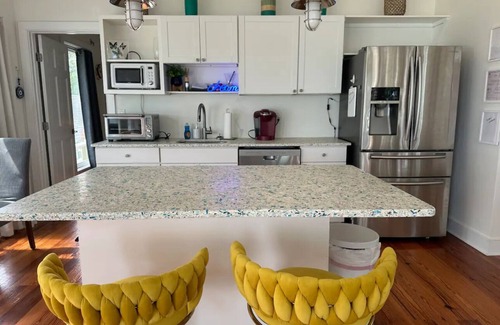 Charleston House | Amazing inlaw suite with marsh sunrise & incredible wildlife including dolphins