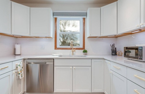 Sheboygan House | Amazing interior remodel for 7 in quiet safe walkable central neighborhood