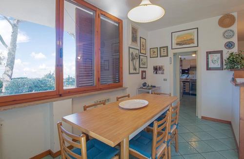 Roccamare Apartment | Amazing apartment in Castiglione delle Pesc with WiFi