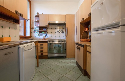 Roccamare Apartment | Amazing apartment in Castiglione delle Pesc with WiFi