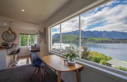 Queenstown House | Amazing Lake Views
