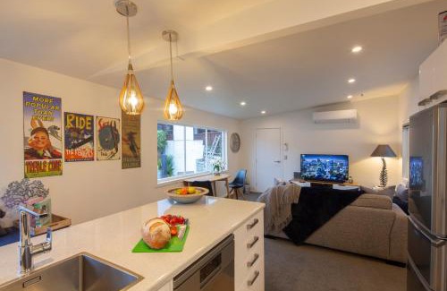 Queenstown House | Amazing Lake Views