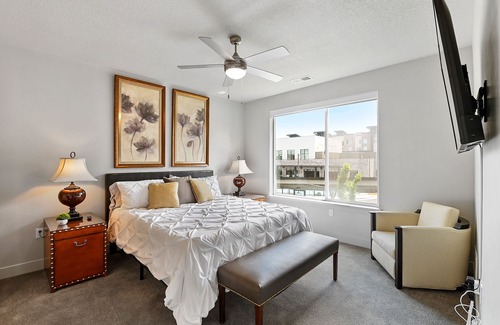 Herriman Apartment | Amazing Location! California King Bed, Queen Sofa Sleeper & 2 Twin Beds!