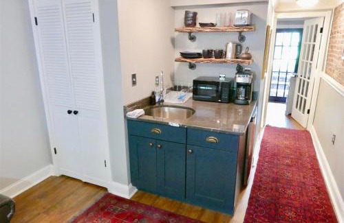 Capitol Hill Apartment | Amazing Location - Close to Union Station
