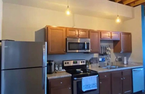 Urban Core House | Amazing Loft in Historic Springfield
