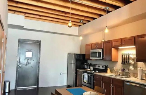 Urban Core House | Amazing Loft in Historic Springfield
