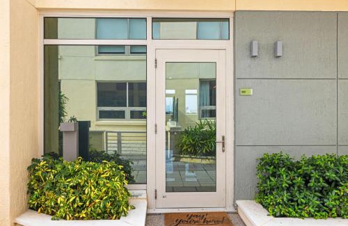 Midtown Apartment | Amazing MidBlock Miami 2 bedrm Loft with Free Parking