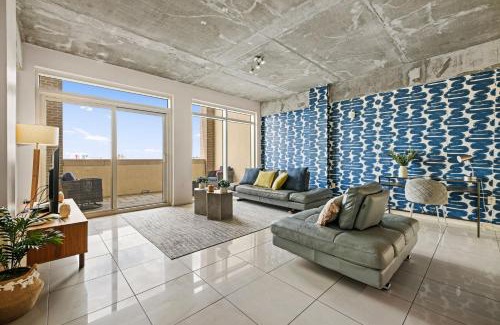 Midtown Apartment | Amazing MidBlock Miami 2 bedrm Loft with Free Parking