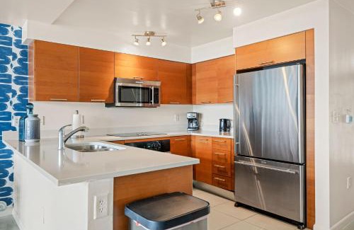 Midtown Apartment | Amazing MidBlock Miami 2 bedrm Loft with Free Parking