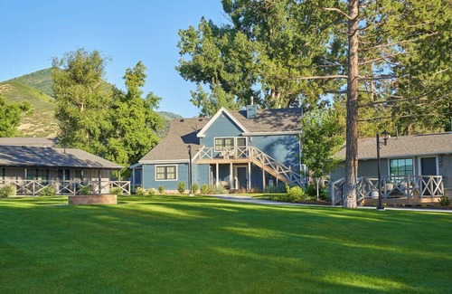 Midway Hotel | Amazing Midway Getaway! 3 Relaxing Haven w/Resort Amenities, Ski Golf Nearby!