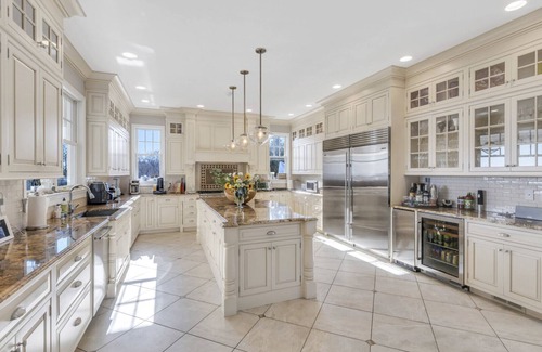 Montauk House | Amazing Montauk Estate with water views, private pool, close to town.