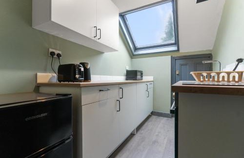 Moseley Apartment | Amazing Moseley Studio - 9