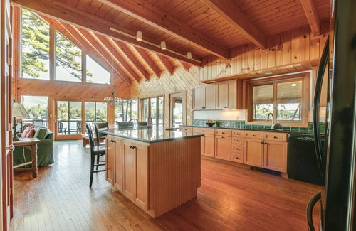 Moultonborough House | Amazing Moultonborough retreat sleeps 14 and accommodates a 24 foot boat