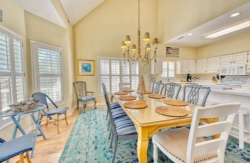 Ocean Drive Villa | Amazing oceanfront North Myrtle Beach