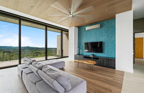 Tamarindo Villa | Amazing Ocean and Mountain Views