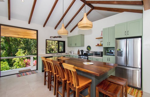 Savegre Villa | Amazing ocean view jungle home newly renovated!