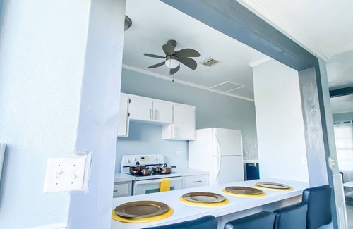Nassau Condo | Amazing Ocean View Townhouse Condo Elevated Pool & Balcony