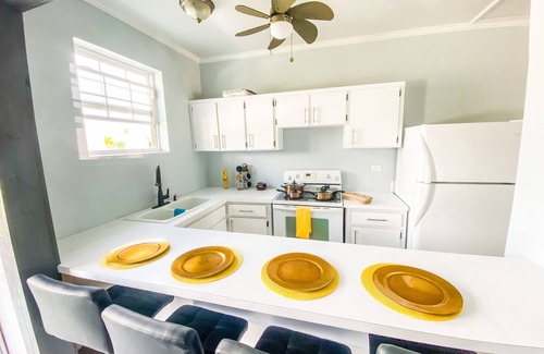 Nassau Condo | Amazing Ocean View Townhouse Condo Elevated Pool & Balcony