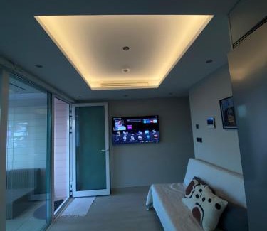 Gibraltar Apartment | Amazing ocean village Studio With Outstanding View