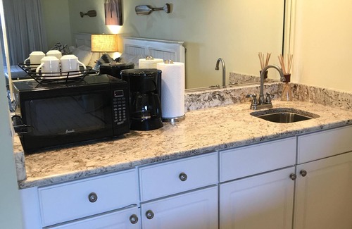 Fernandina Beach Condo | AMAZING OCEANFRONT AMELIA ISLAND POPULAR LOCATIONSEA GLASS COTTAGE*