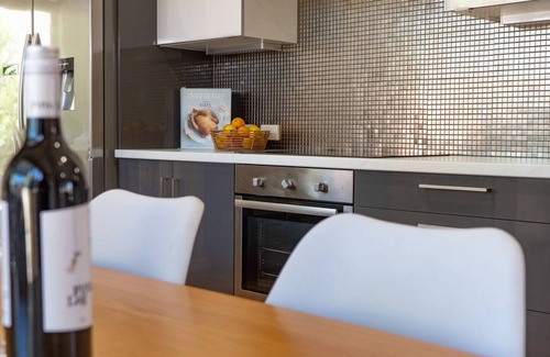 Scarborough Villa | Amazing Outdoor Living with Pizza Oven!