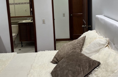 El Castillo Apartment | Amazing panoramic views, poblado apartment